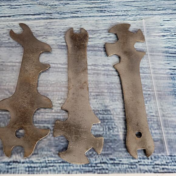 Vintage flat steel multi size wrenches - Picture 6 of 6